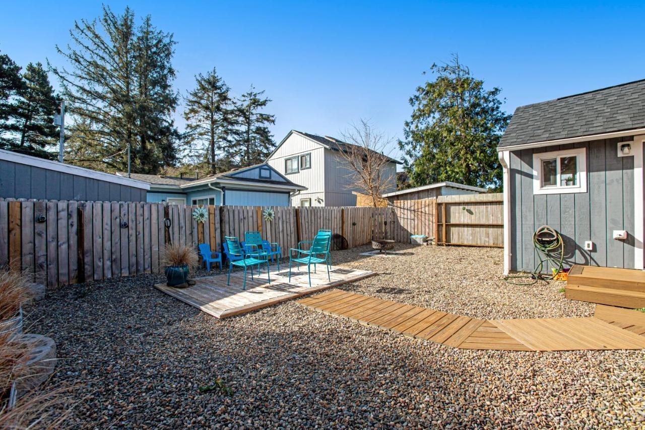 Siletz Bay Getaway Villa Lincoln City Bagian luar foto