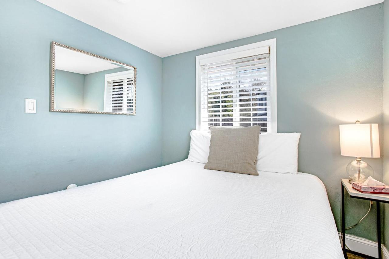 Siletz Bay Getaway Villa Lincoln City Bagian luar foto