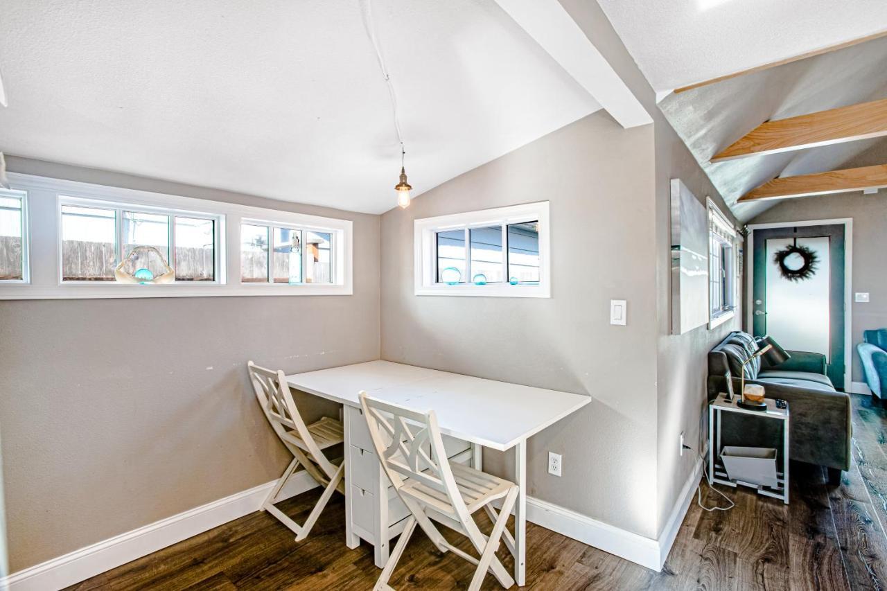Siletz Bay Getaway Villa Lincoln City Bagian luar foto
