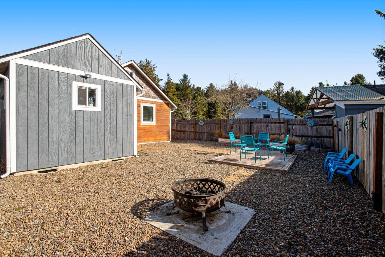 Siletz Bay Getaway Villa Lincoln City Bagian luar foto