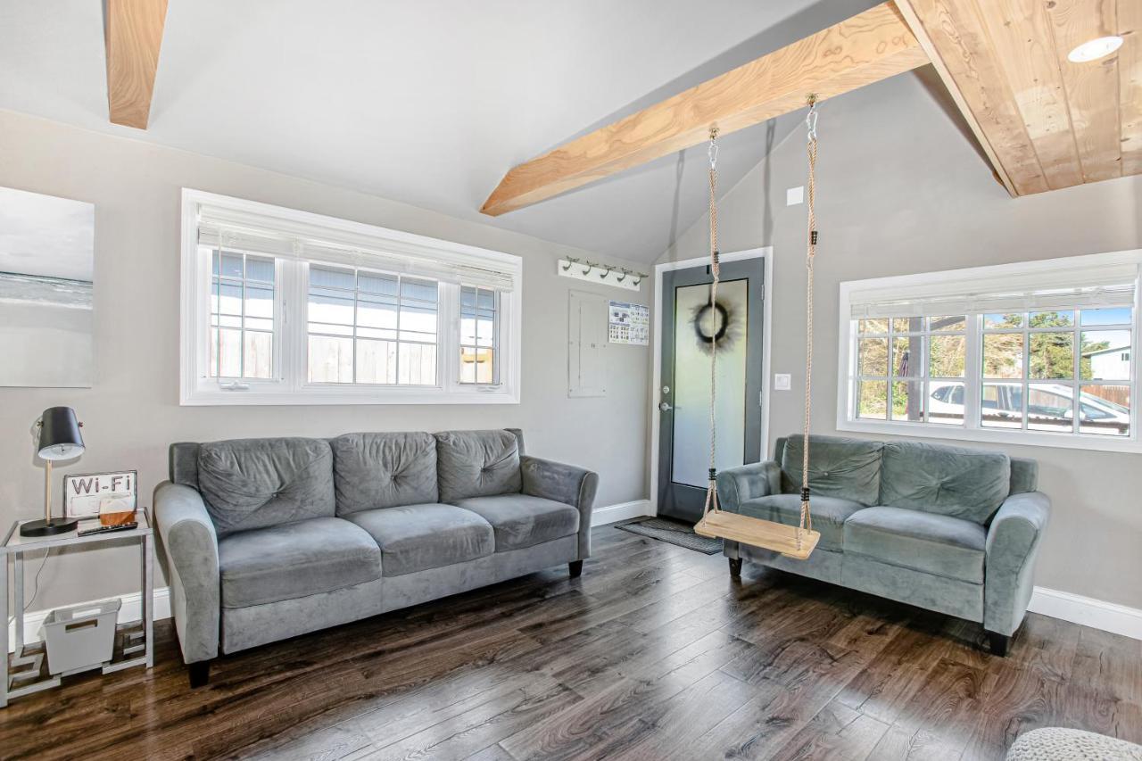 Siletz Bay Getaway Villa Lincoln City Bagian luar foto
